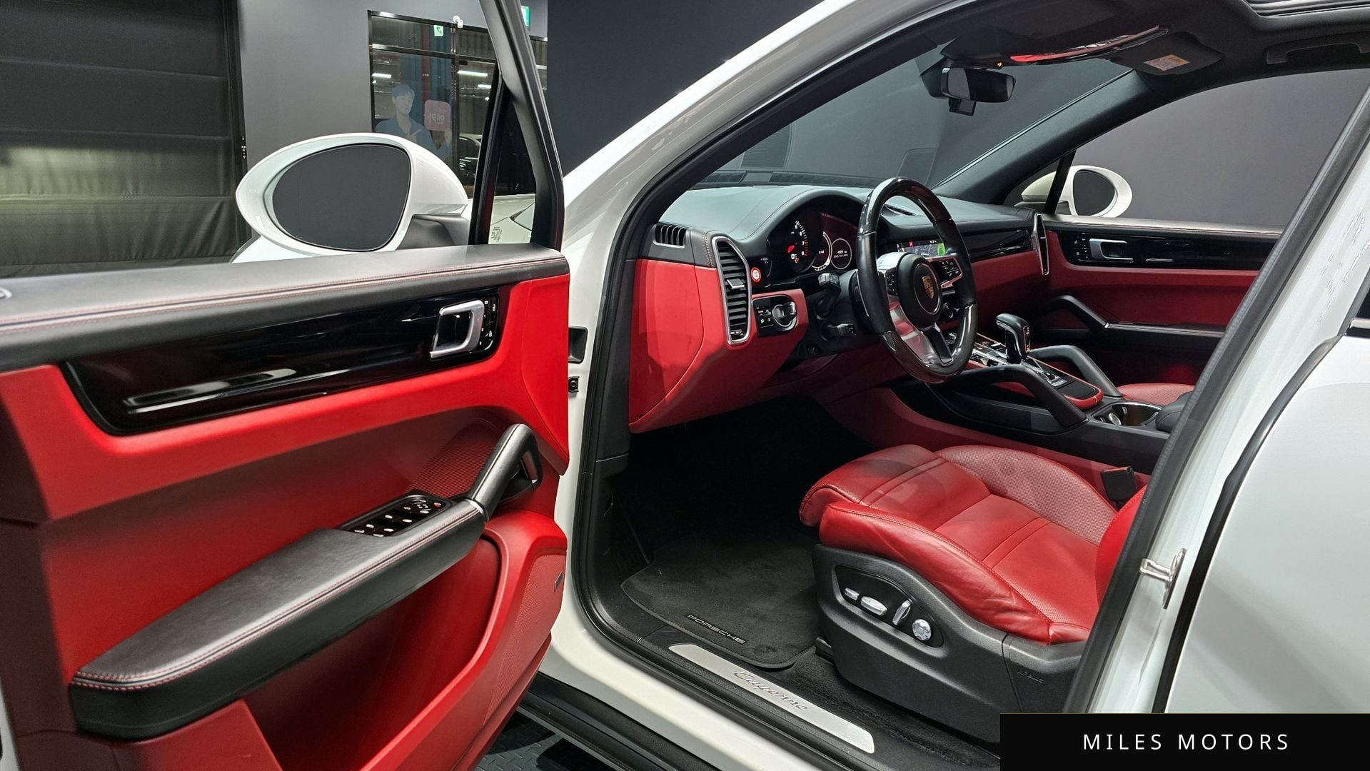 Porsche Cayenne 2020 — миниатюра 11