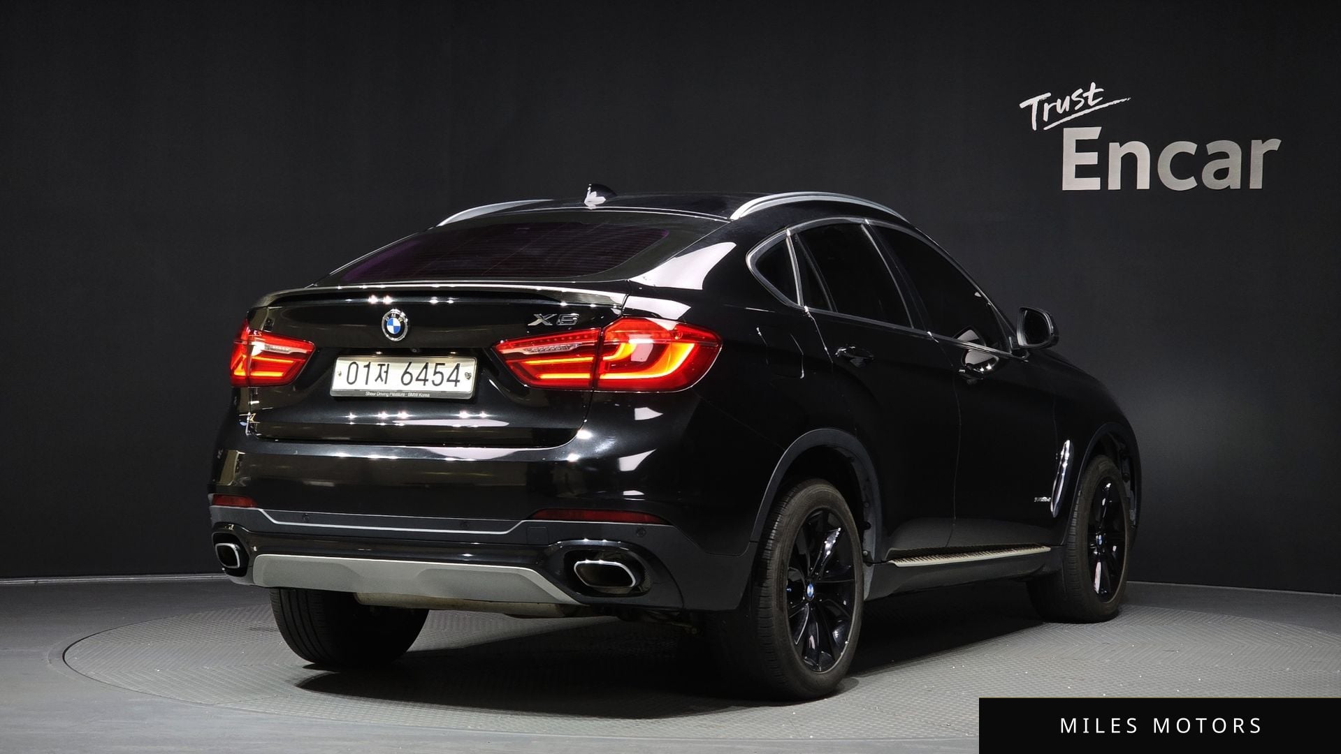 BMW X6 (F16) 2017 — миниатюра 2