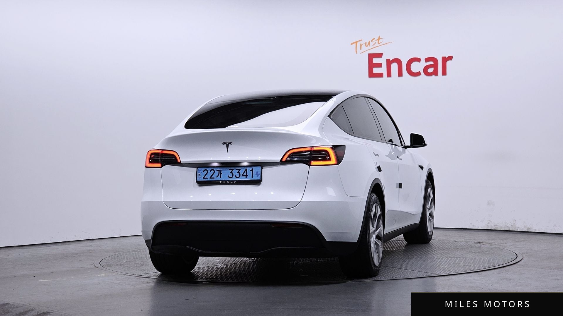 Tesla 모델 Y 2024 — миниатюра 4
