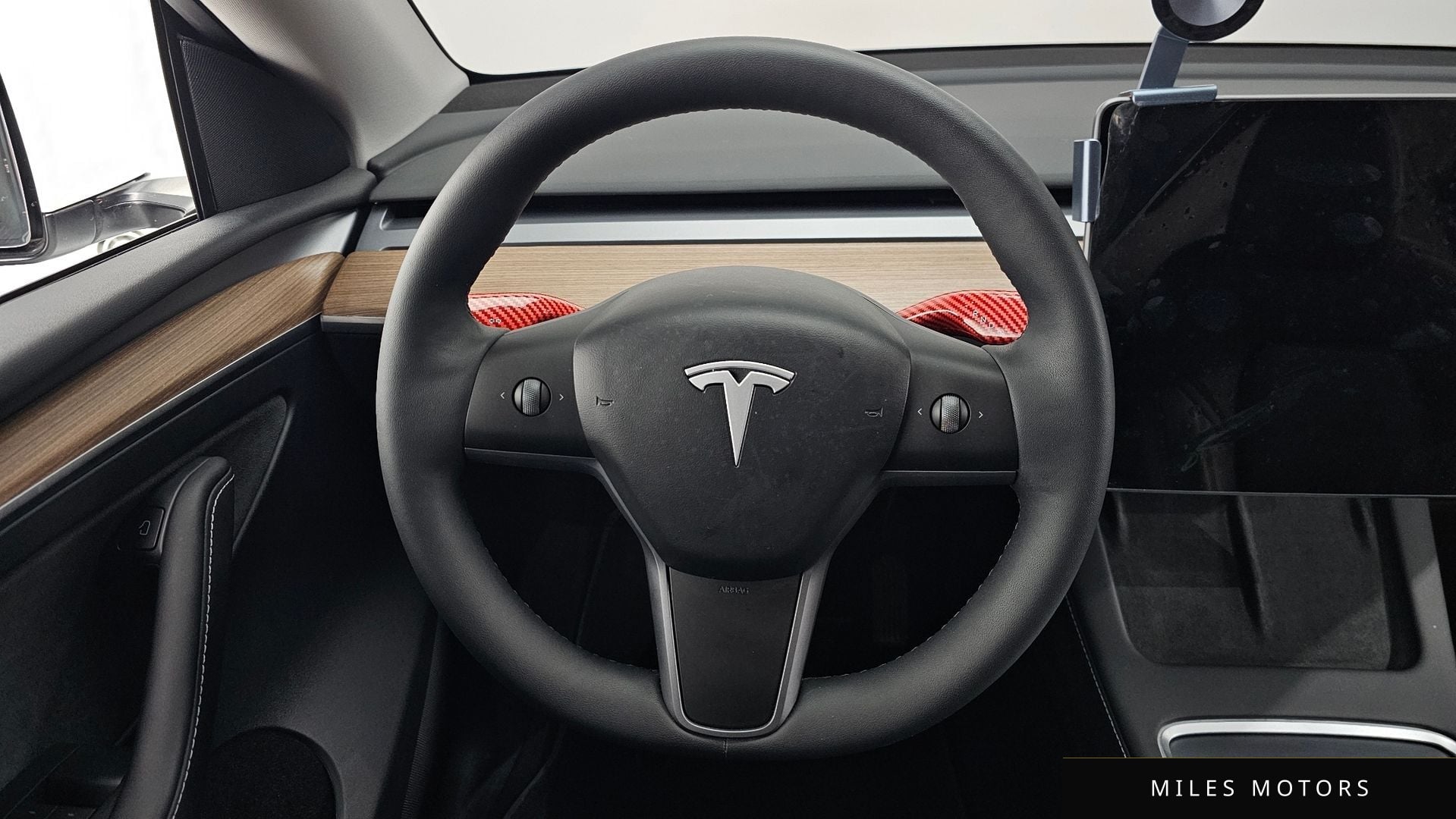 Tesla 모델 Y 2024 — миниатюра 13