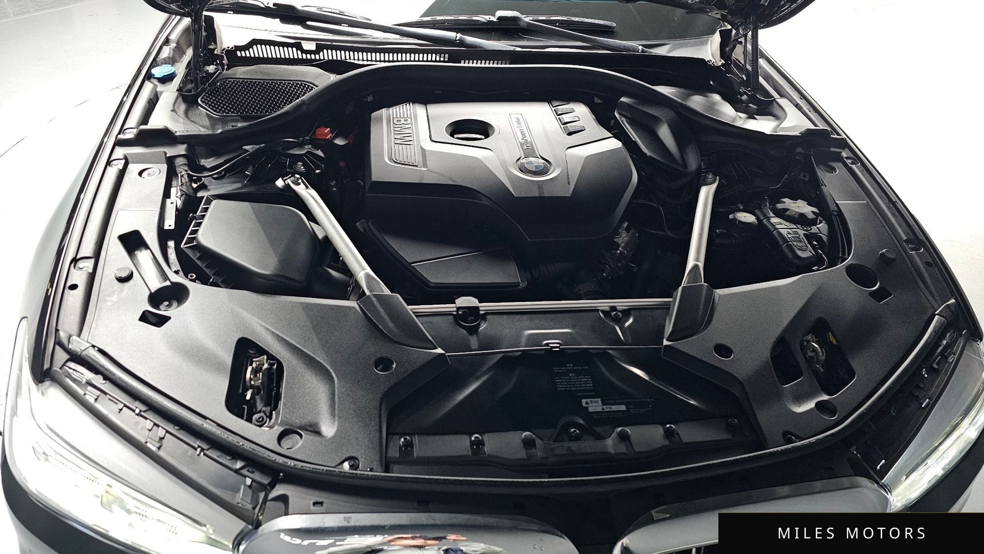 BMW 5 Series (G30) 2019 — миниатюра 6