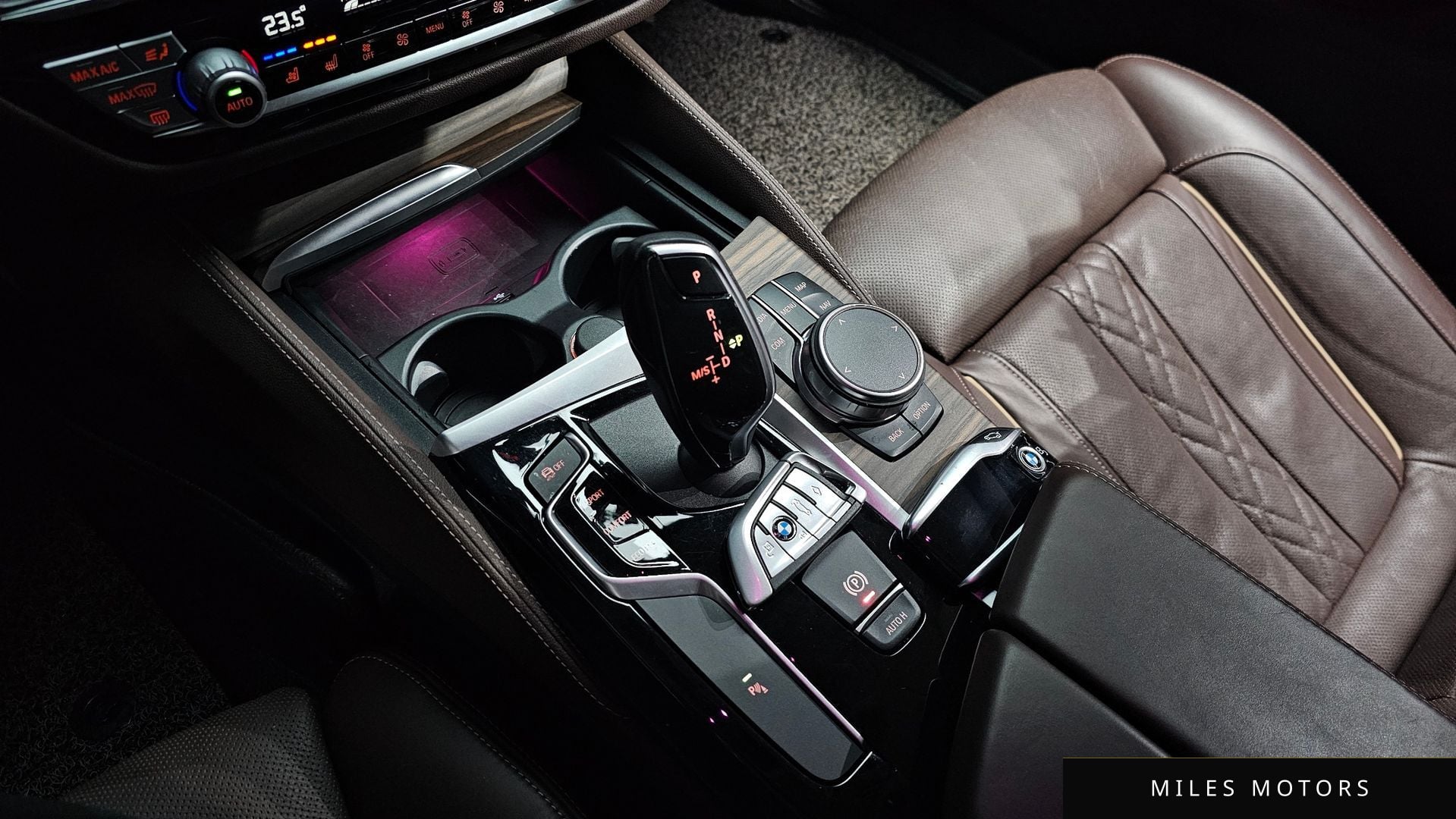 BMW 5 Series (G30) 2019 — миниатюра 9