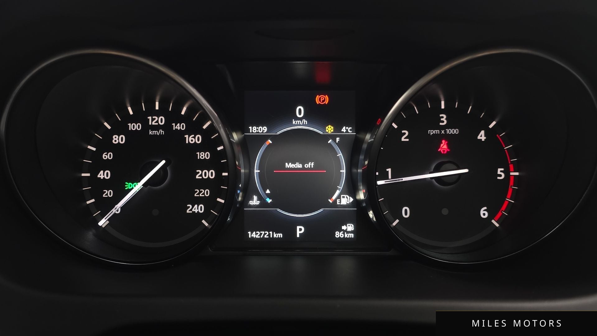 Land Rover Discovery Sport 2017 — миниатюра 8