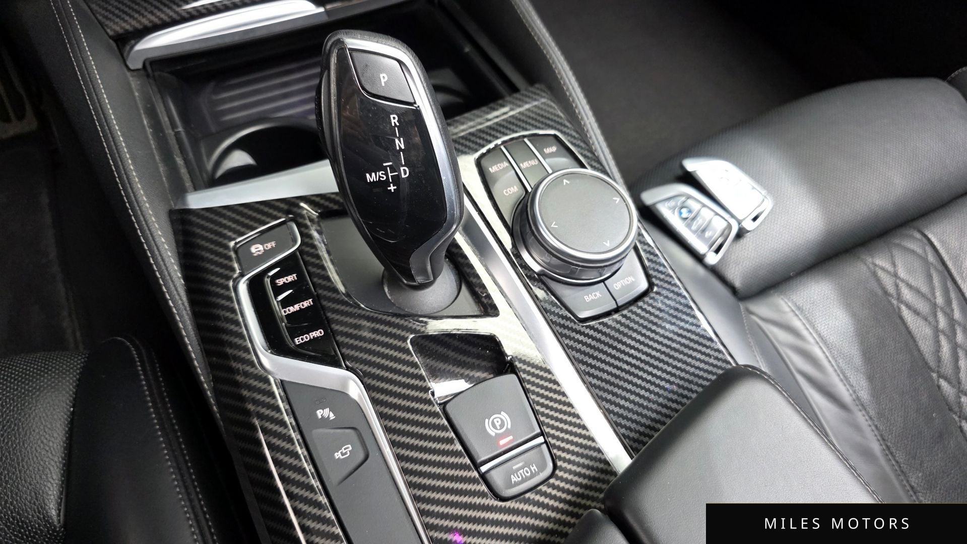 BMW 5 Series (G30) 2017 — миниатюра 9