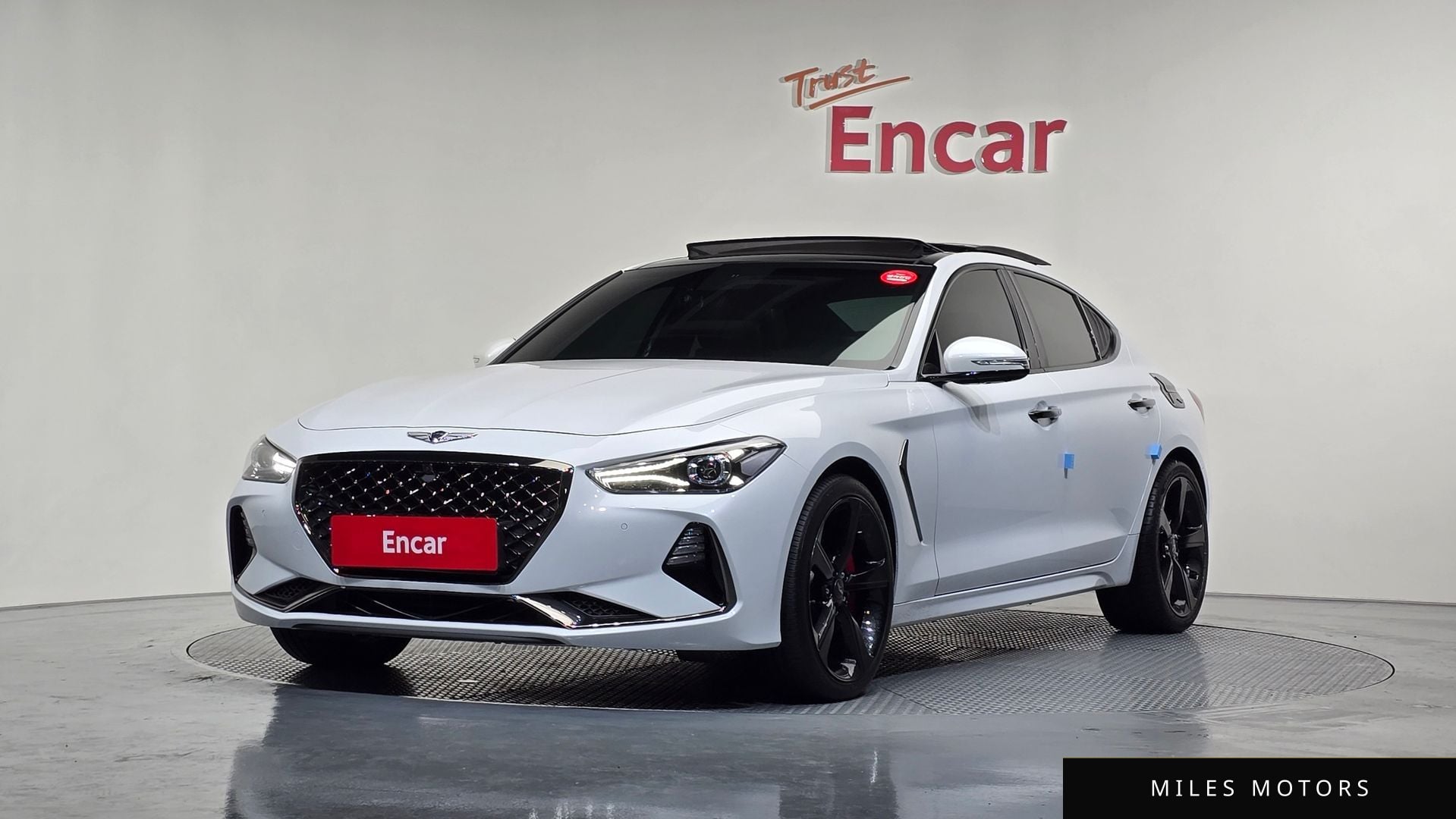 Genesis G70 2018 — фото 1 из 12