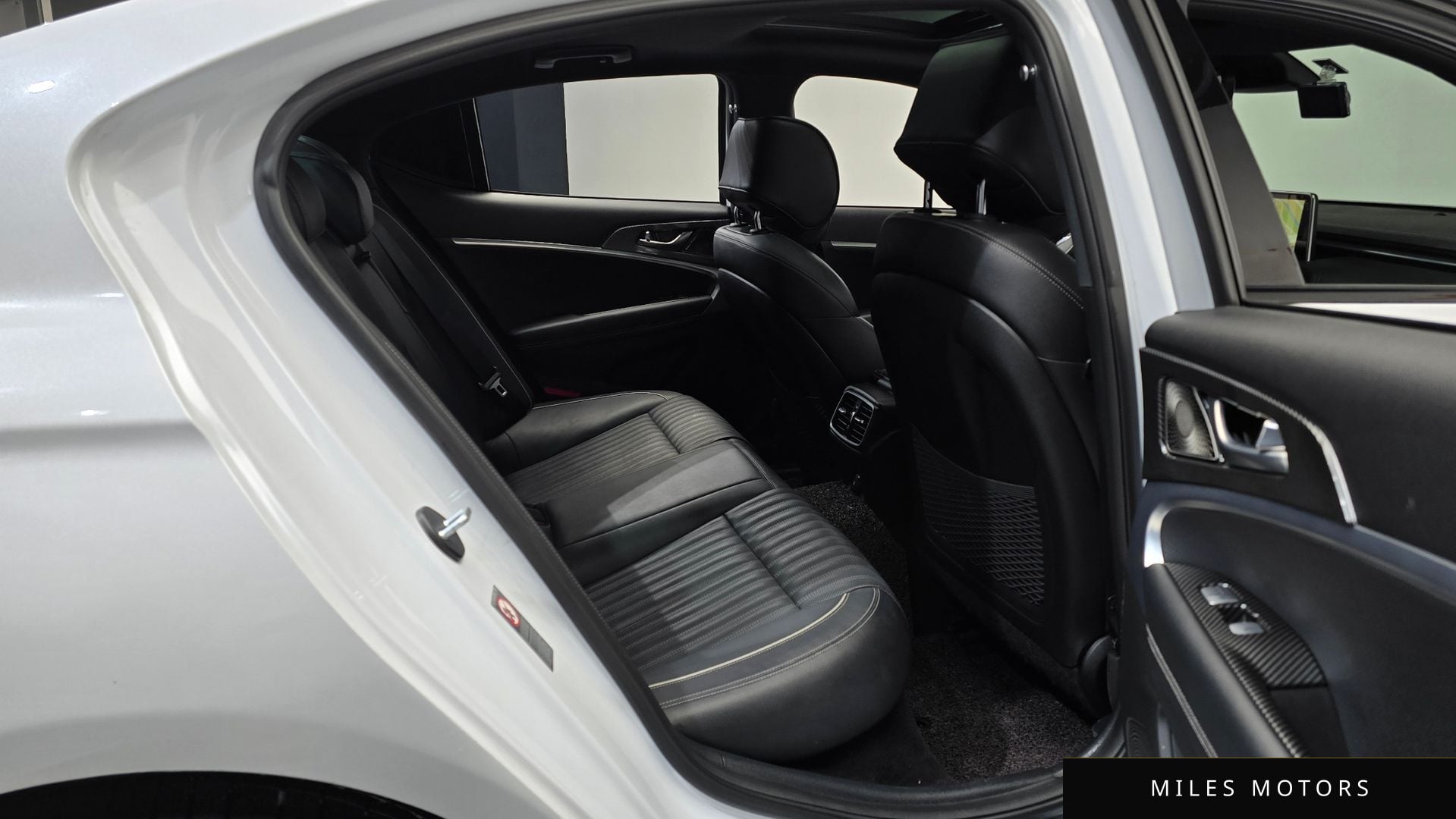 Genesis G70 2018 — миниатюра 12