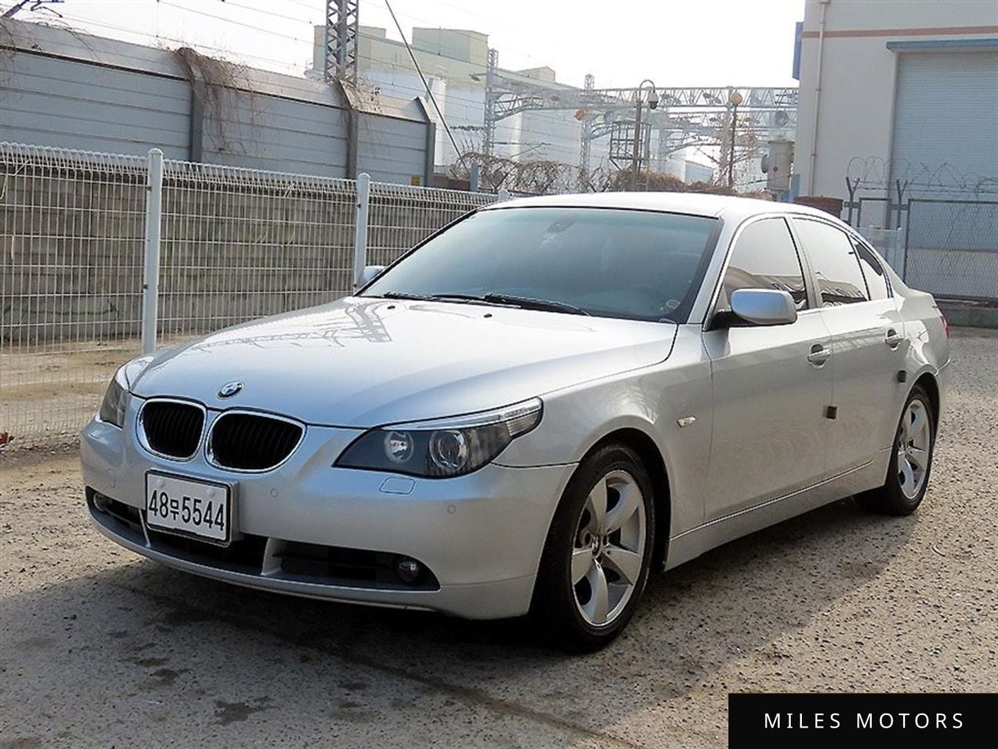 BMW 5 Series (E60) 2004 — миниатюра 2
