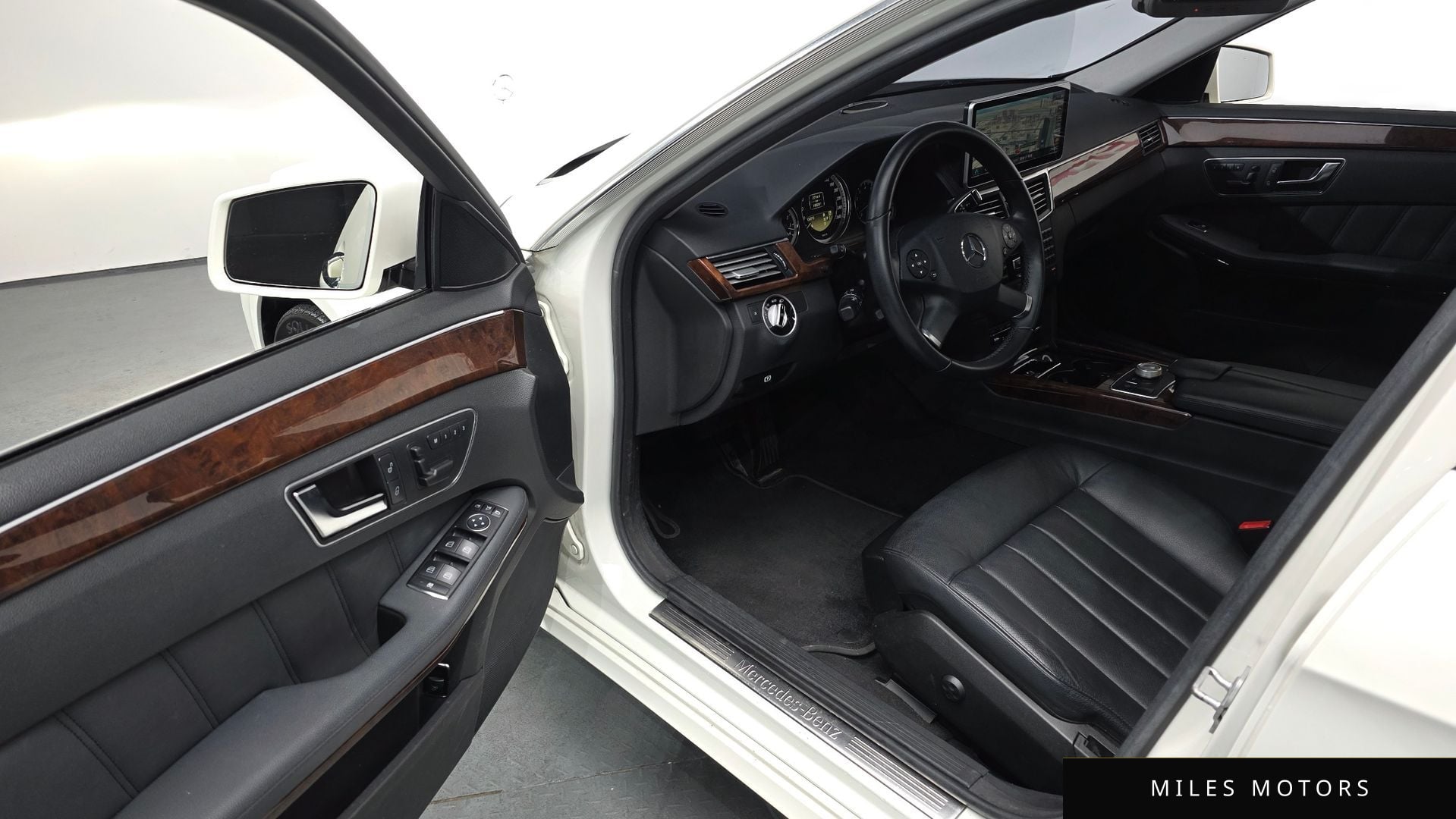 Mercedes-Benz E-Class W212 2012 — миниатюра 12