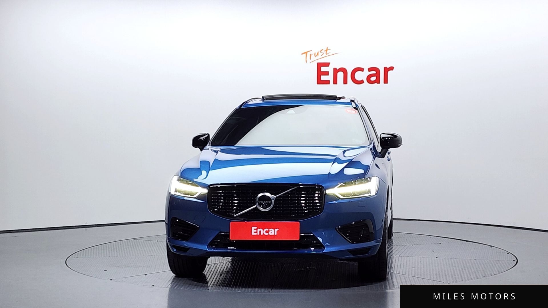 Volvo XC60 2021 — миниатюра 3