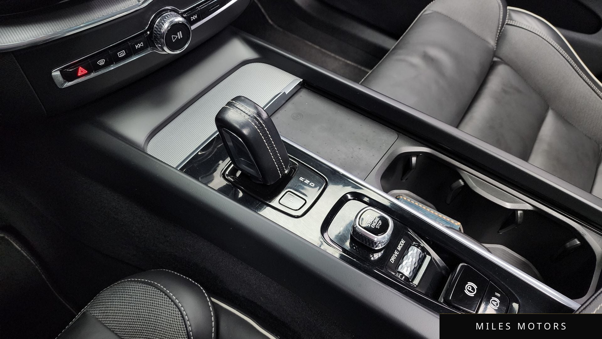 Volvo XC60 2021 — миниатюра 9