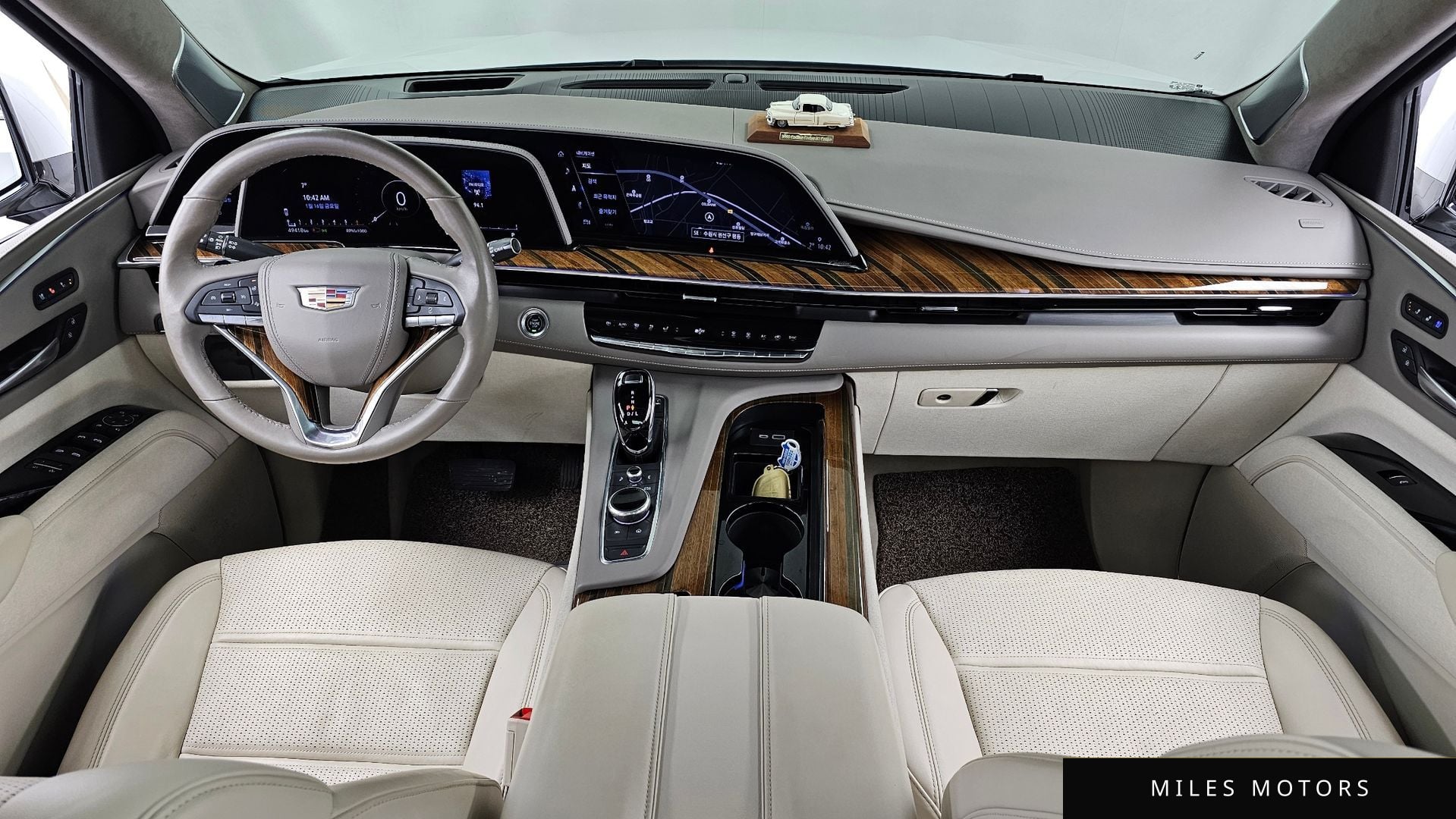 Cadillac 에스컬레이드 2023 — миниатюра 6