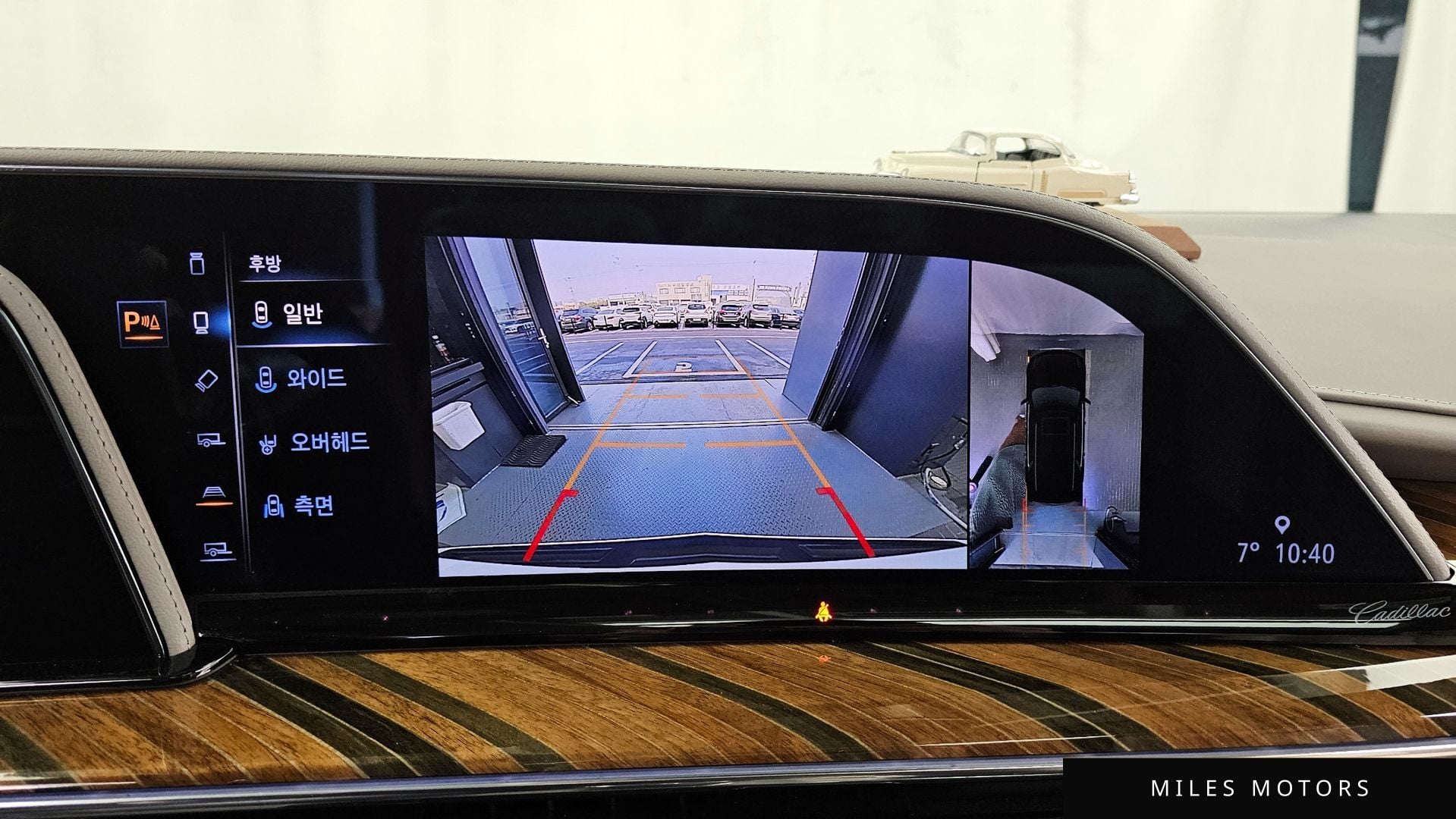 Cadillac 에스컬레이드 2023 — миниатюра 15