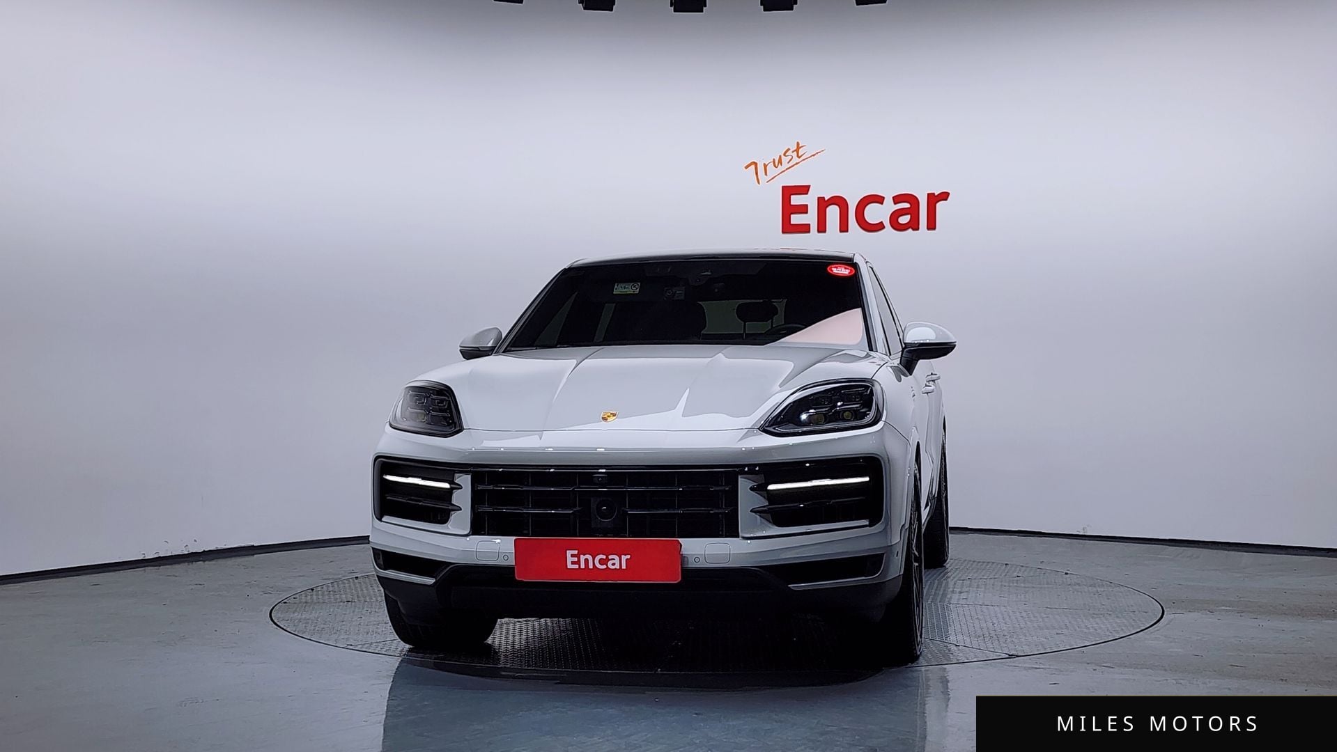 Porsche Cayenne 2024 — миниатюра 3