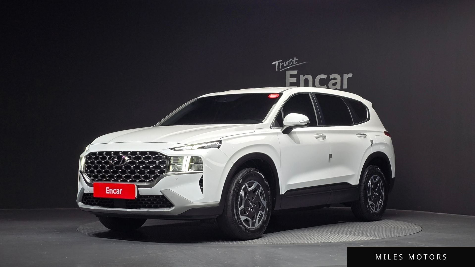 Hyundai Santafe 2022 — фото 1 из 12