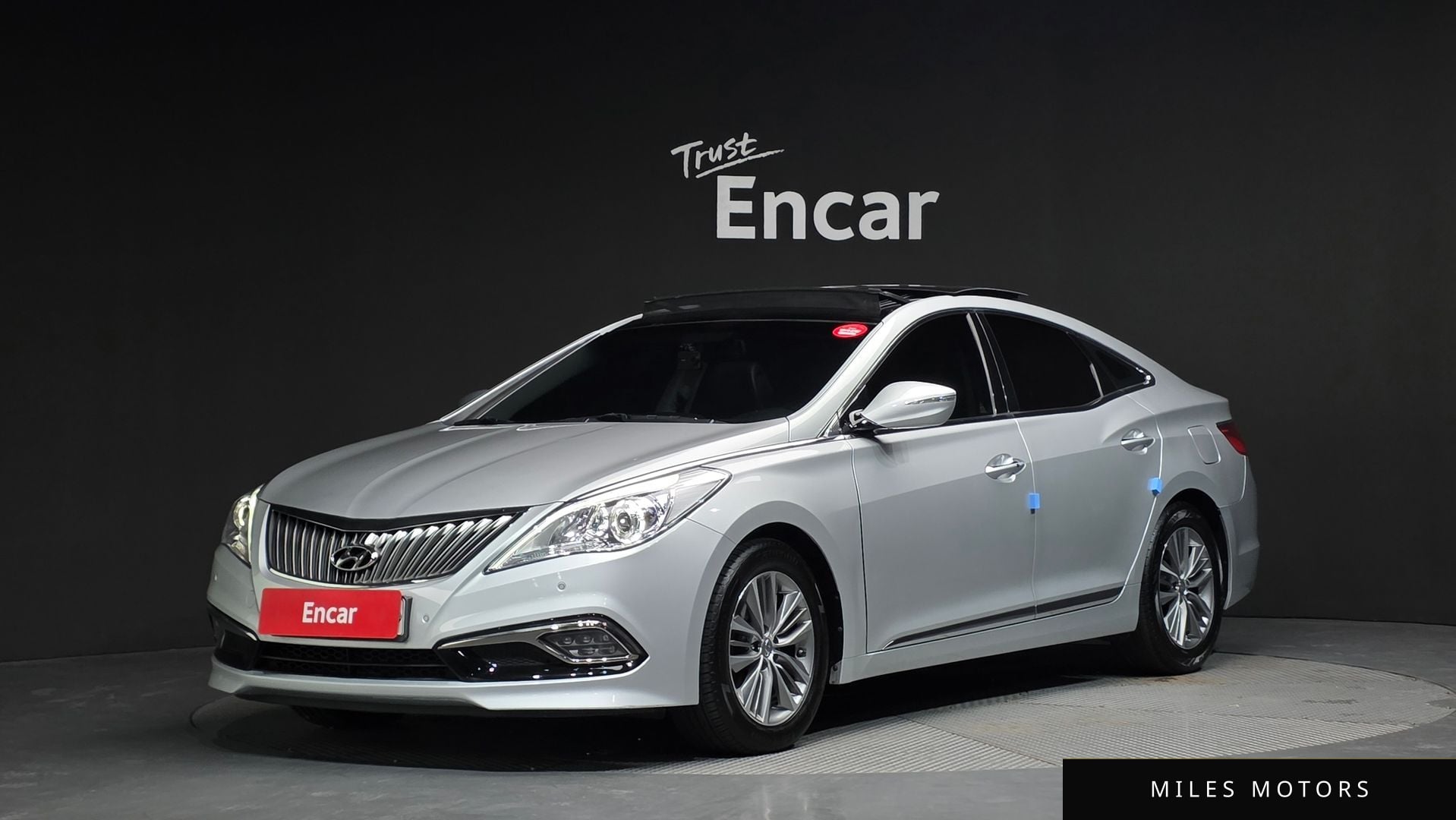 Hyundai Grandeur 2016 — фото 1 из 12