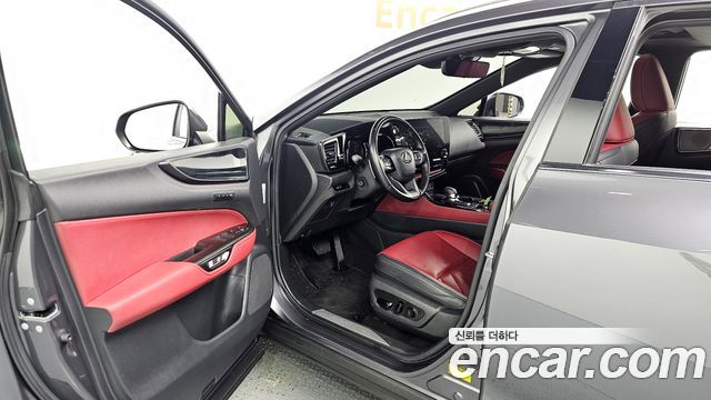Лексус NX450h+ 2022 — миниатюра 10