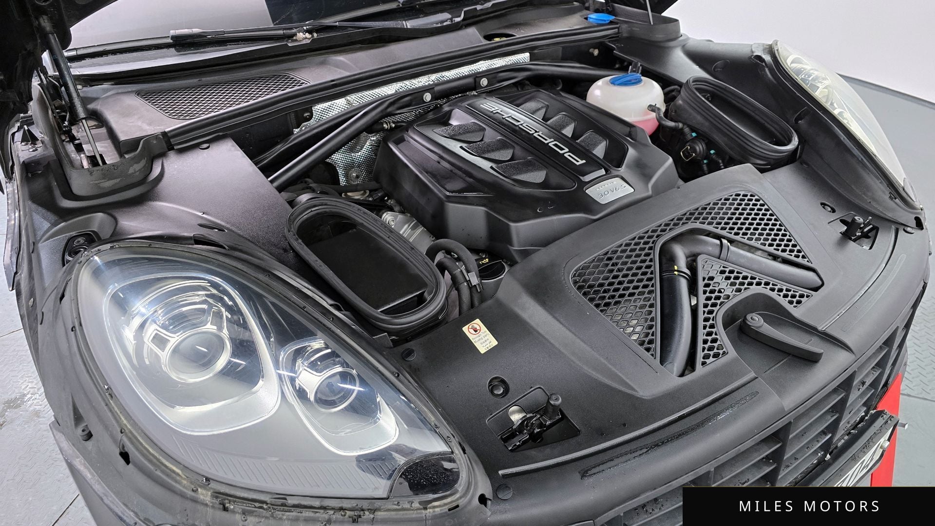 Porsche Macan 2015 — миниатюра 6