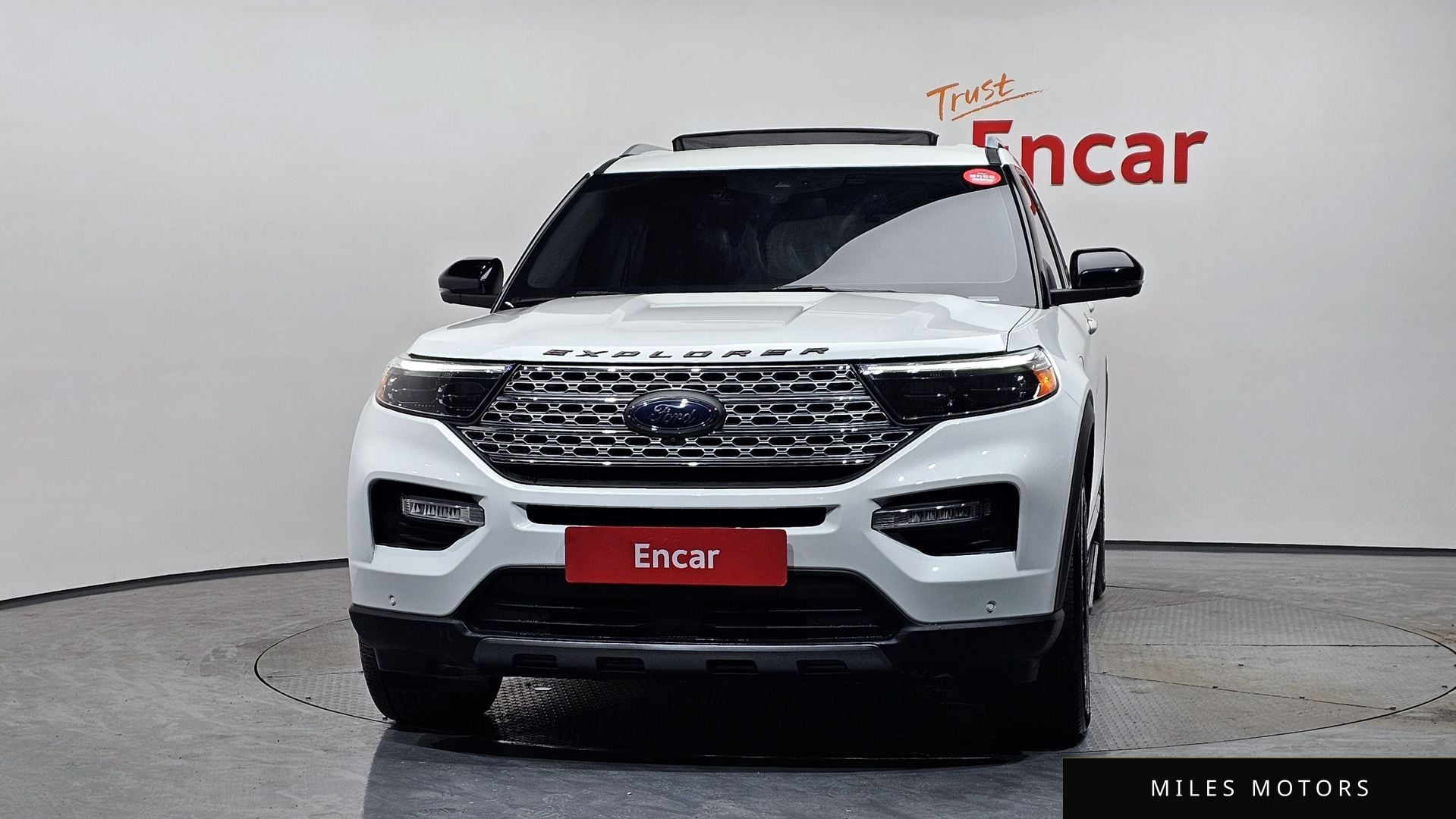 Ford Explorer 2021 — миниатюра 3