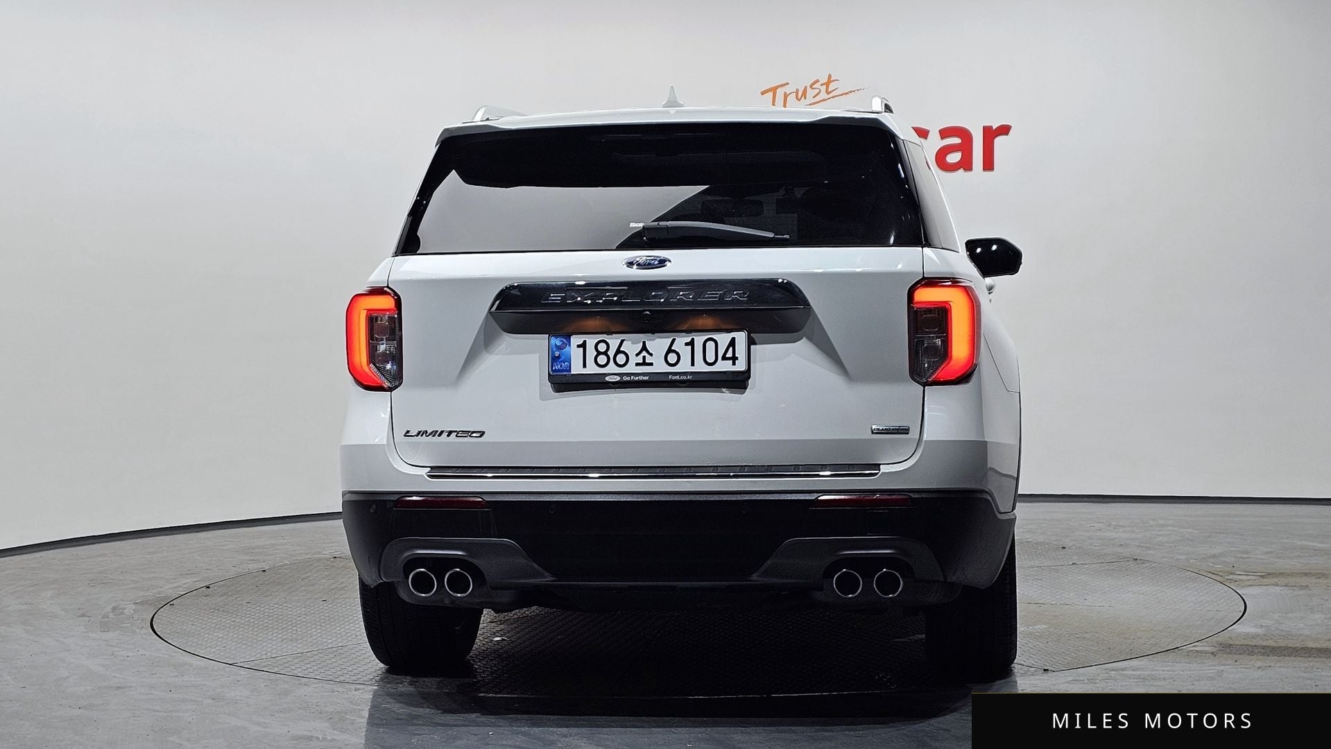 Ford Explorer 2021 — миниатюра 4