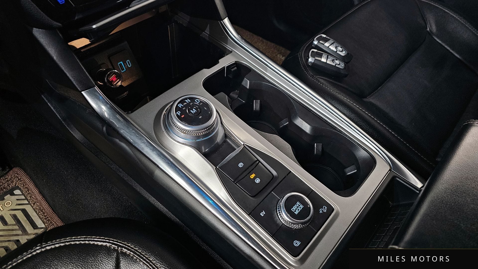 Ford Explorer 2021 — миниатюра 9
