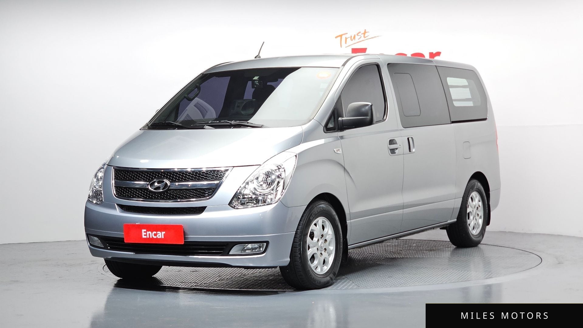 Hyundai Starex 2015 — фото 1 из 12