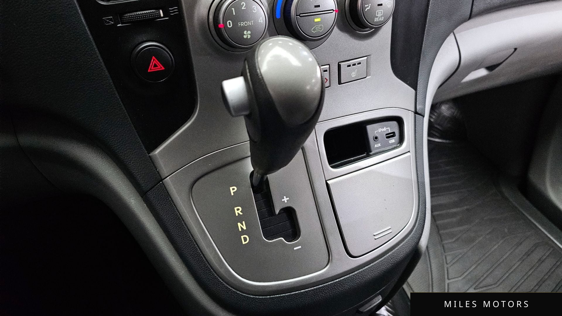 Hyundai Starex 2015 — миниатюра 9