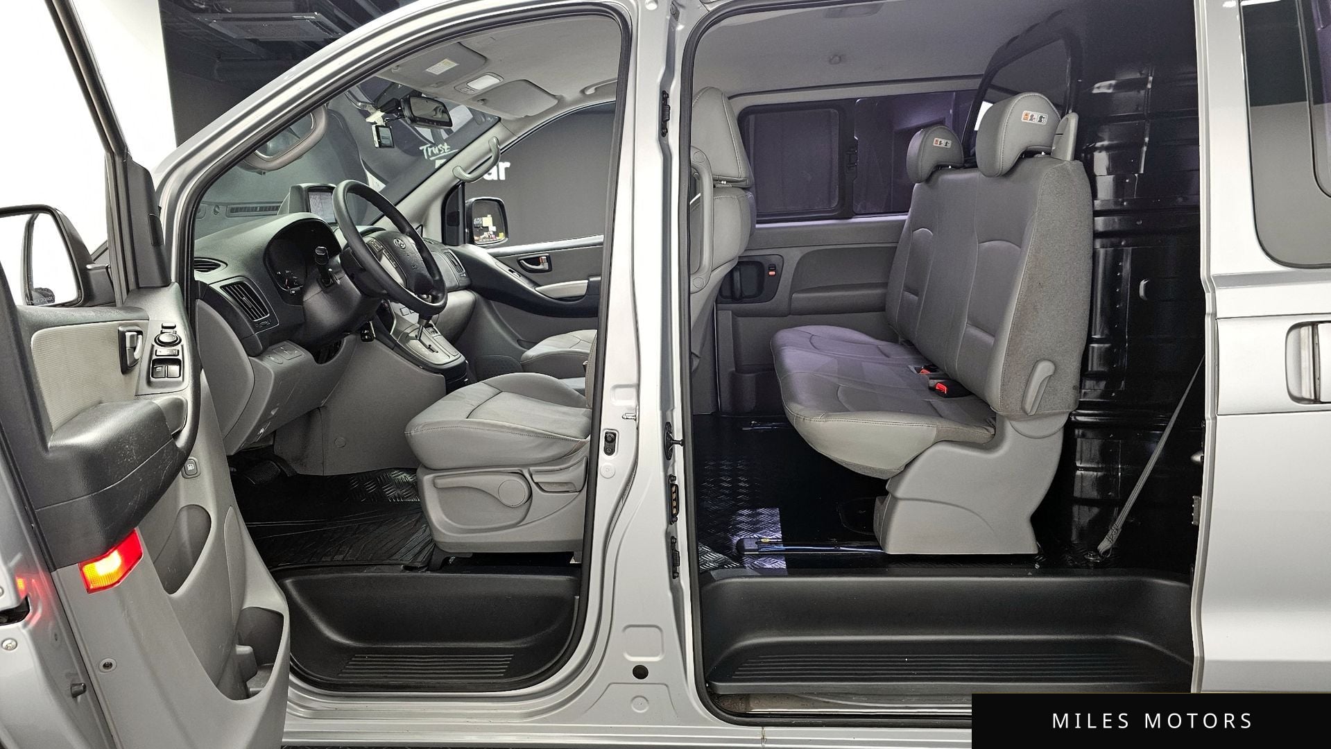 Hyundai Starex 2015 — миниатюра 10