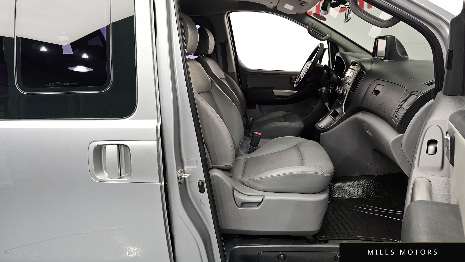 Hyundai Starex 2015 — миниатюра 12