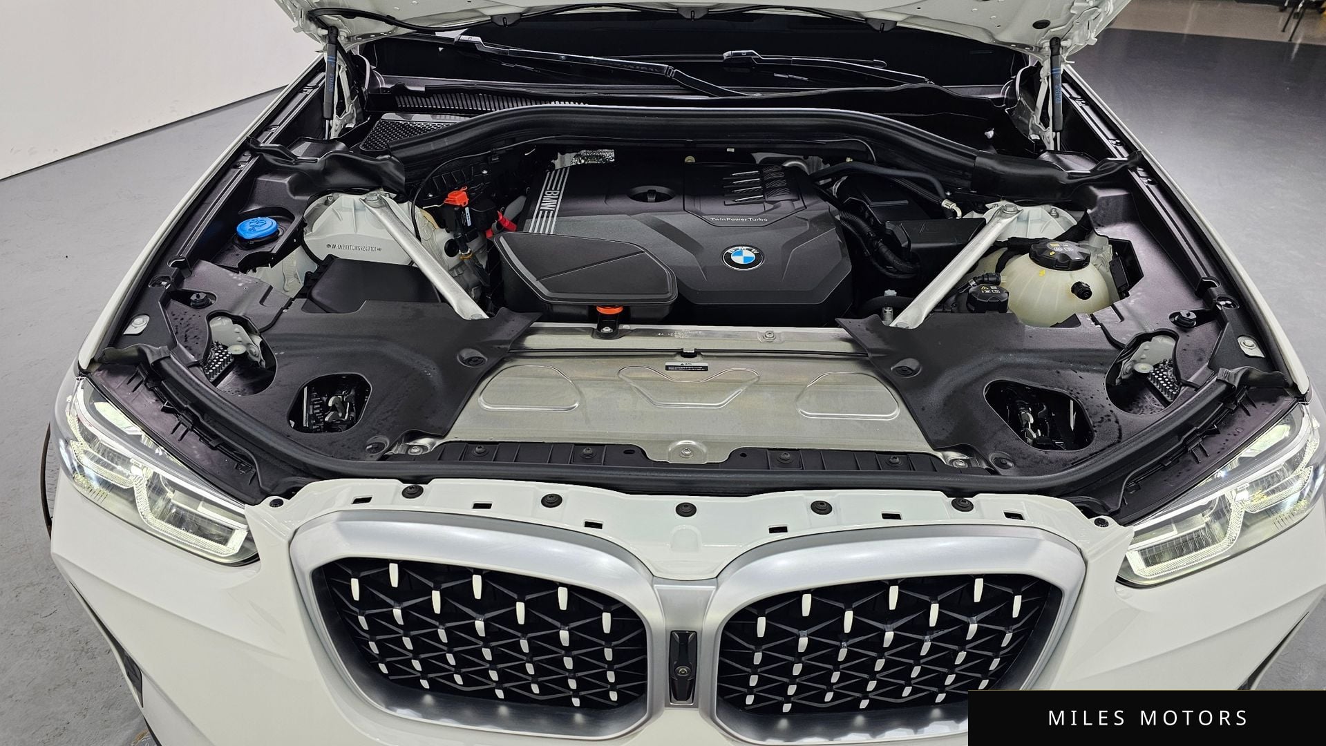 BMW X4 (G02) 2025 — миниатюра 6