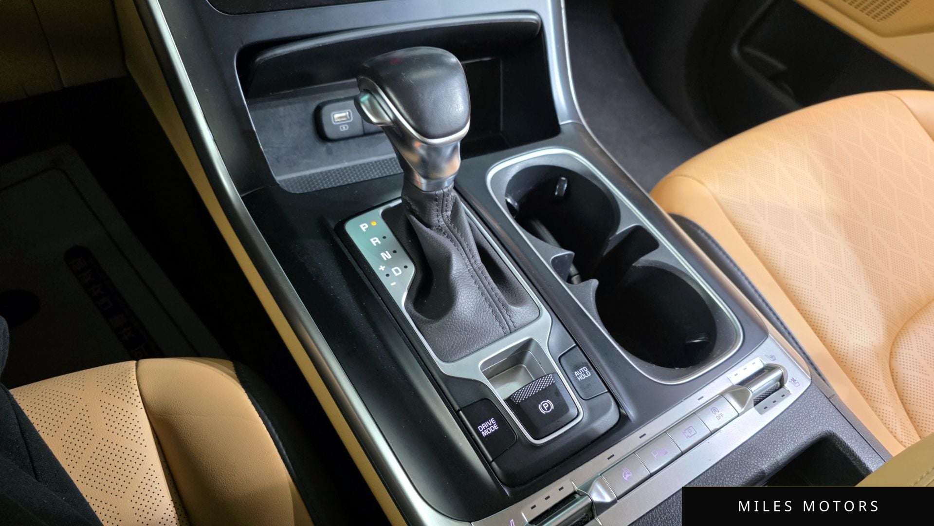 Kia Carnival 2023 — миниатюра 9