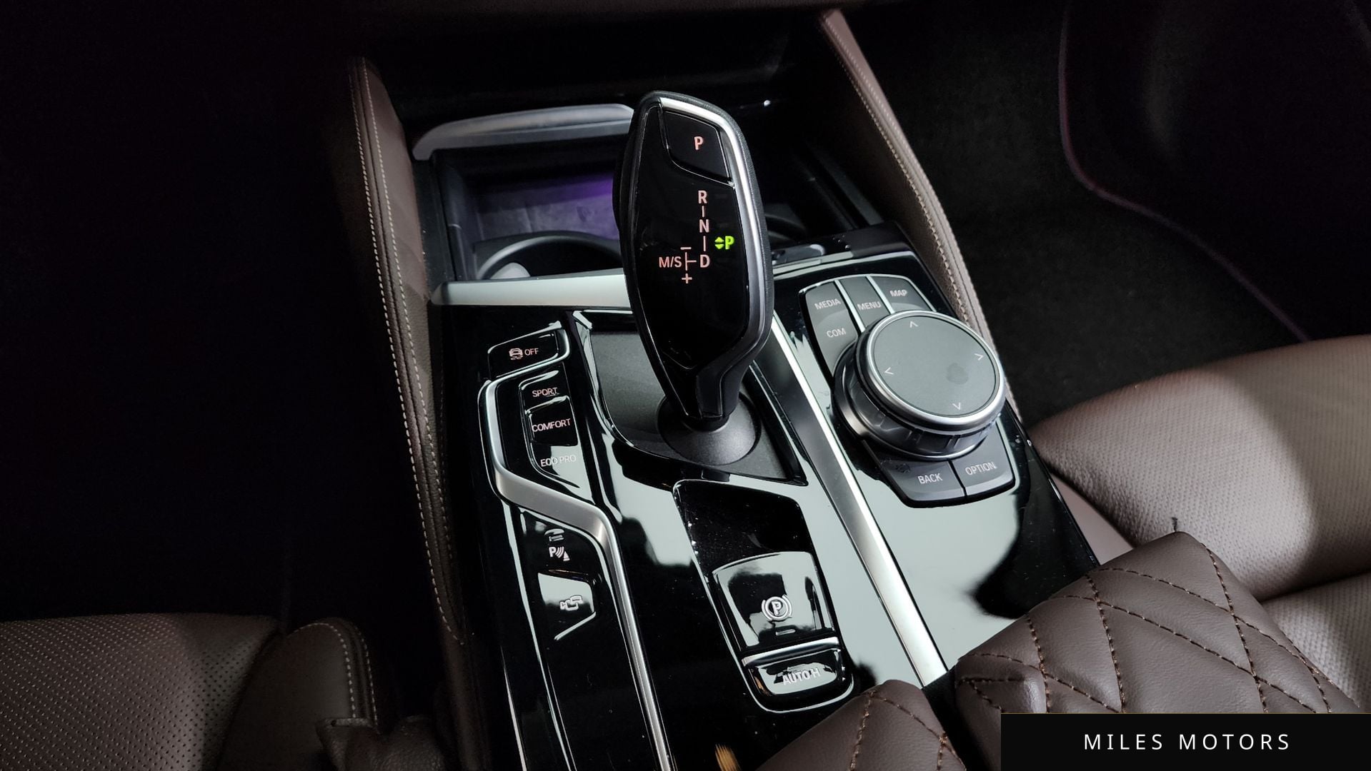 BMW 5 Series (G30) 2021 — миниатюра 9