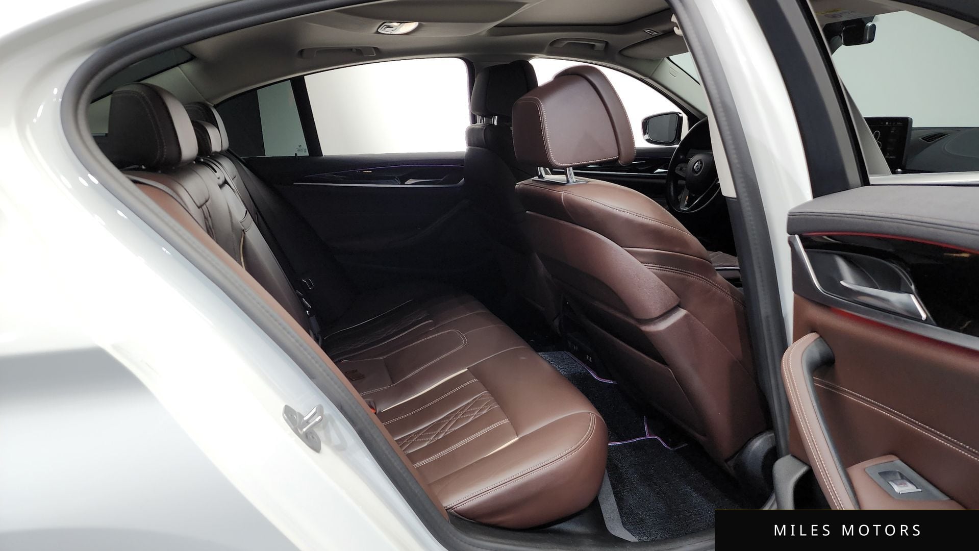 BMW 5 Series (G30) 2021 — миниатюра 12