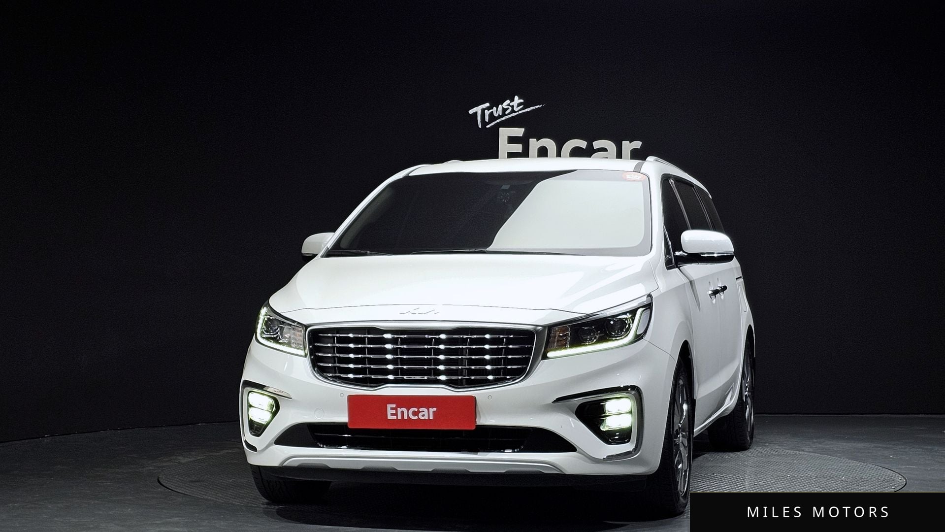Kia Canival 2019 — миниатюра 3