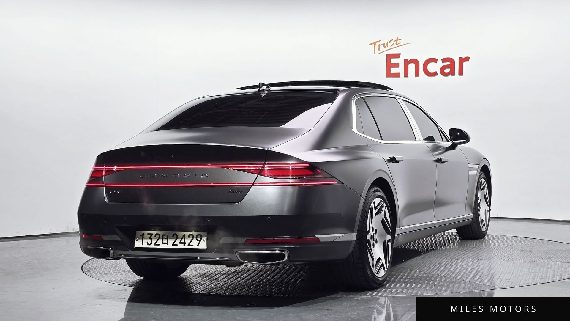 Genesis G90 (RS4) 2022 — миниатюра 2