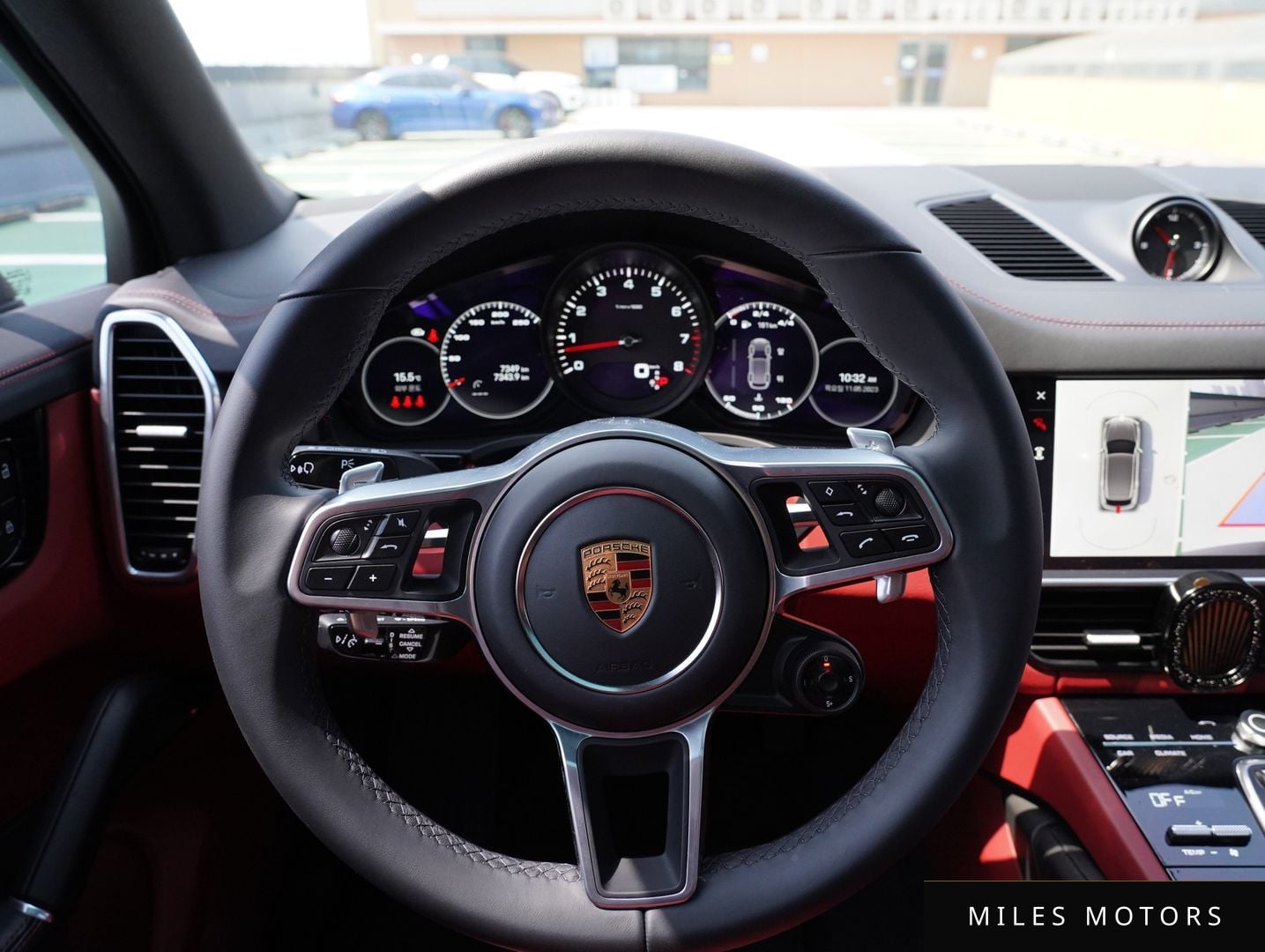 Porsche Cayenne 2022 — миниатюра 8