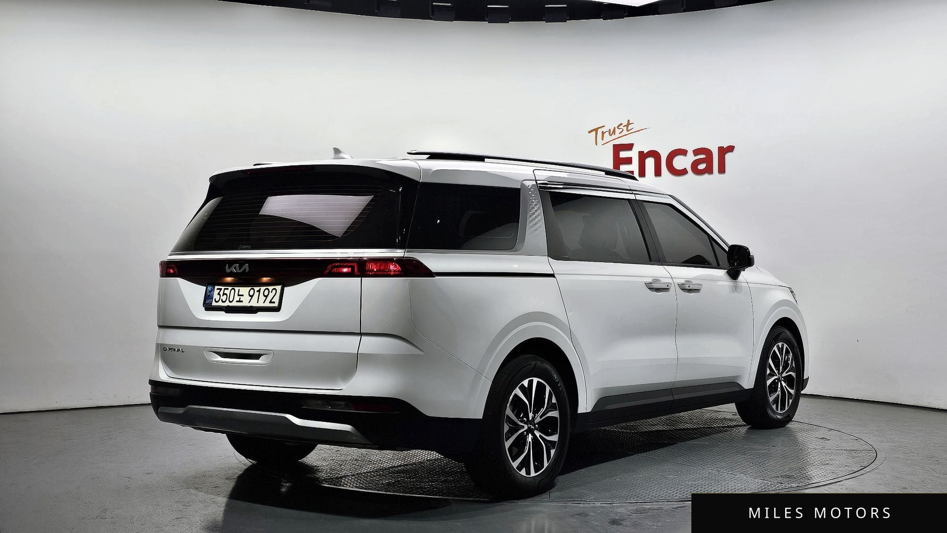 Kia Carnival 2022 — миниатюра 2