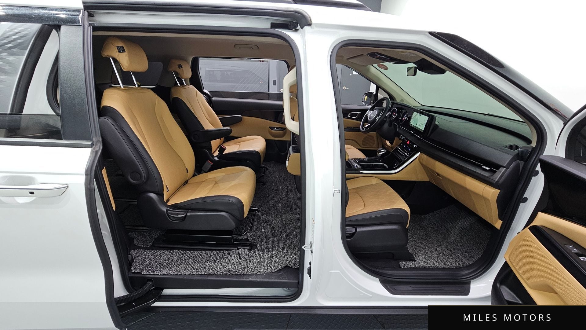 Kia Carnival 2022 — миниатюра 11