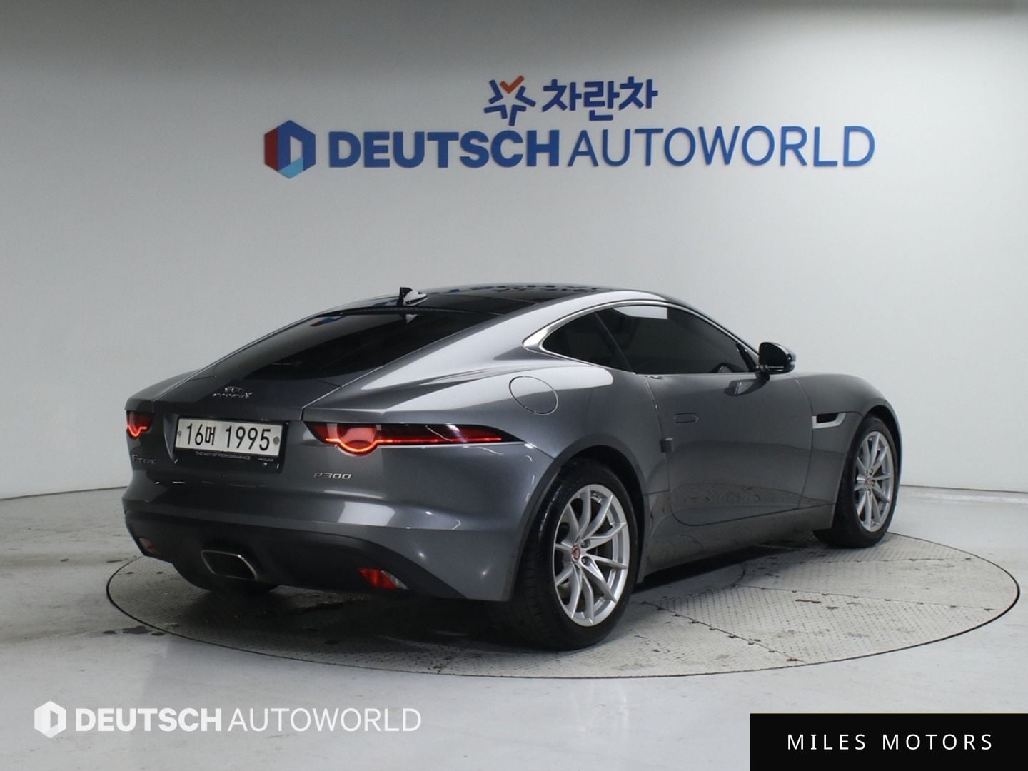 Jaguar F-TYPE 2019 — миниатюра 3