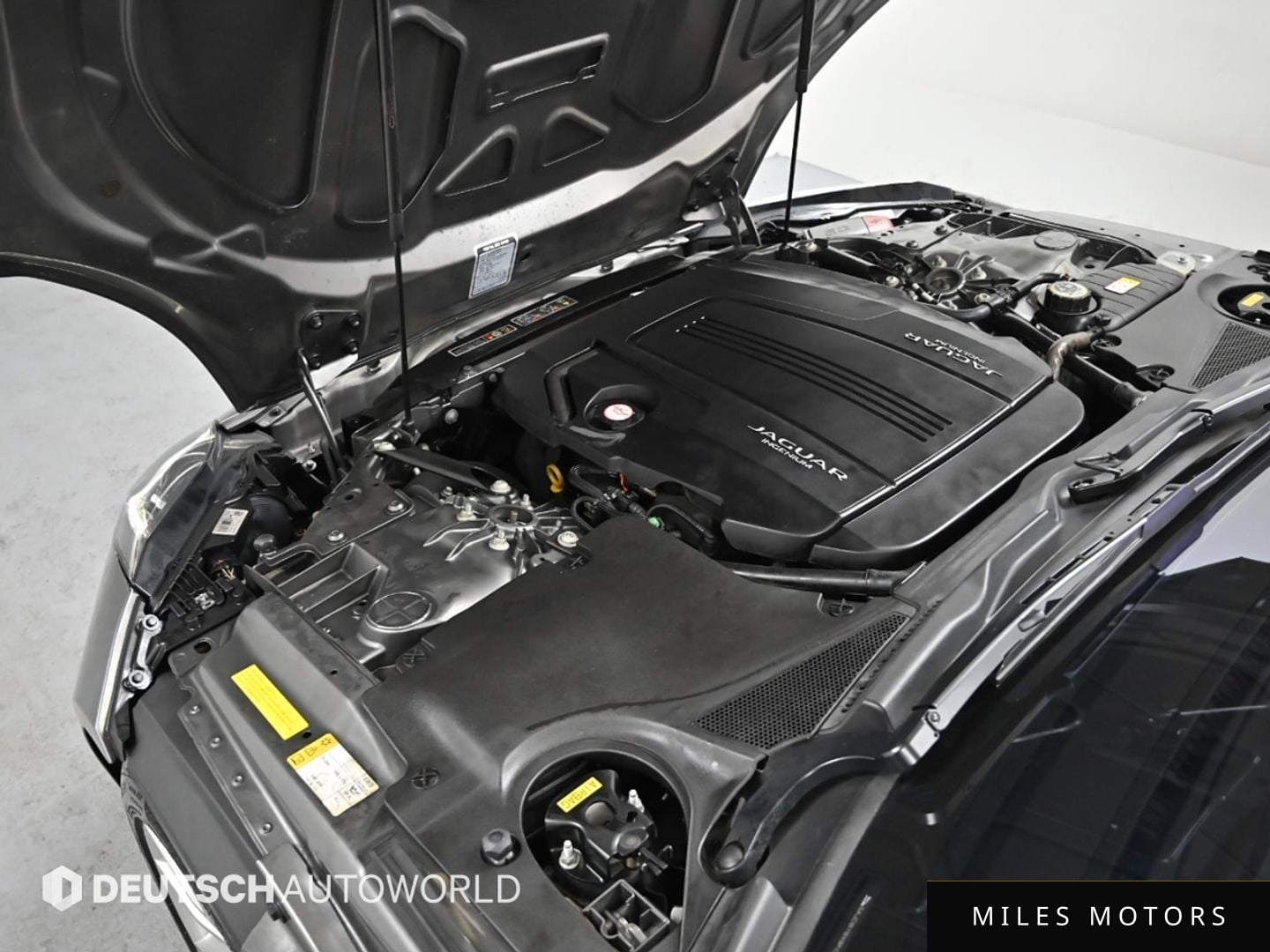 Jaguar F-TYPE 2019 — миниатюра 6