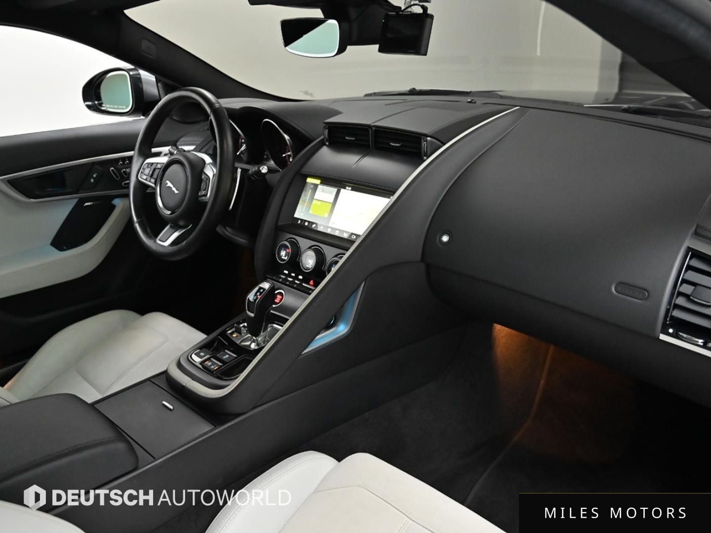 Jaguar F-TYPE 2019 — миниатюра 8