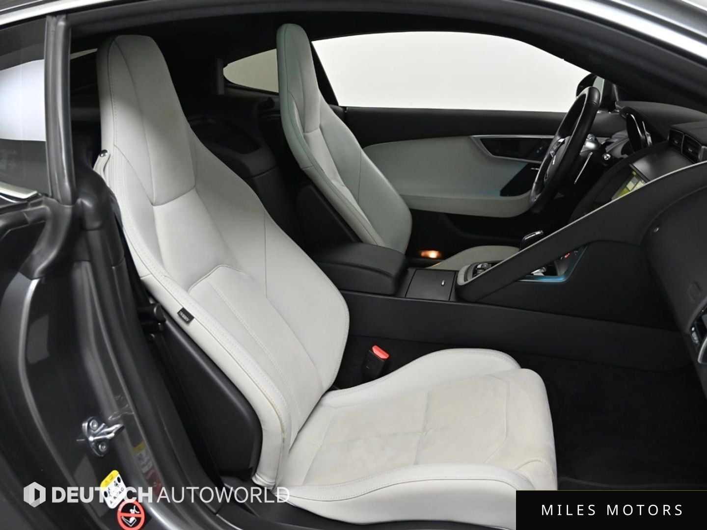 Jaguar F-TYPE 2019 — миниатюра 10