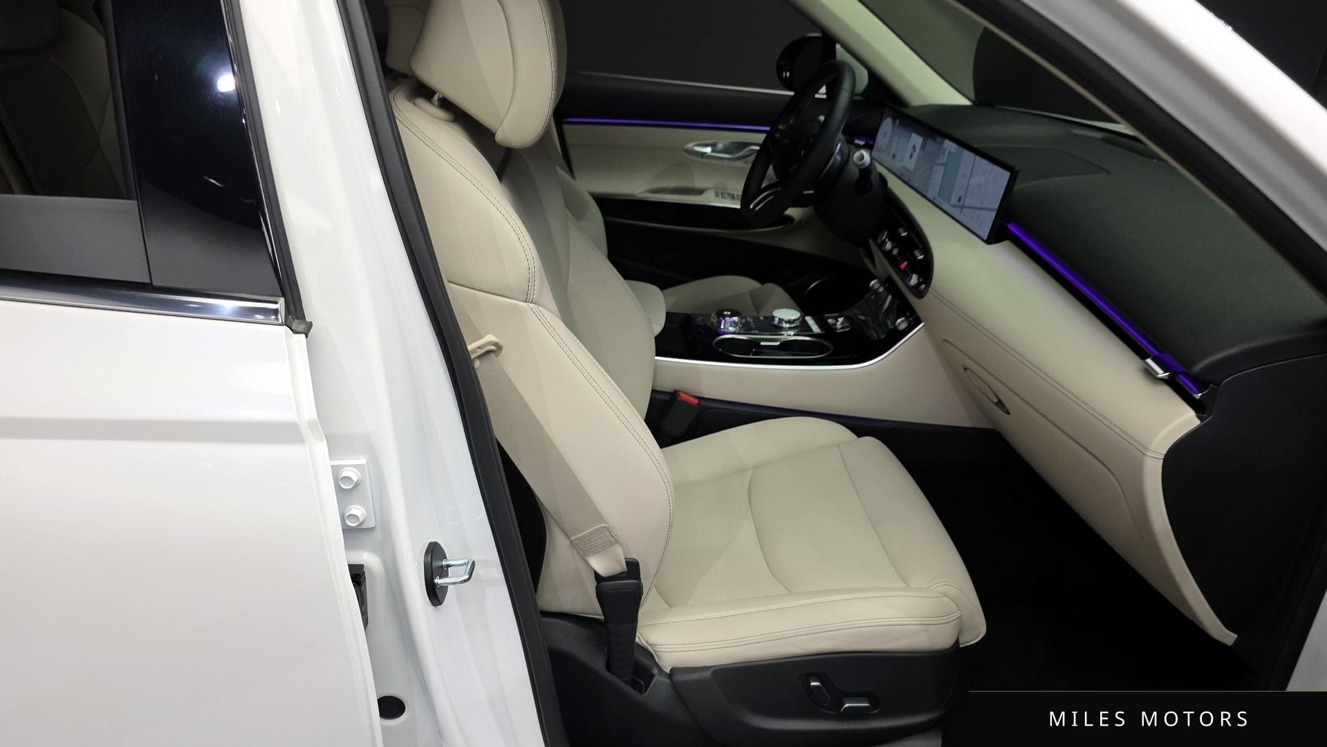 Genesis GV70 2025 — миниатюра 12