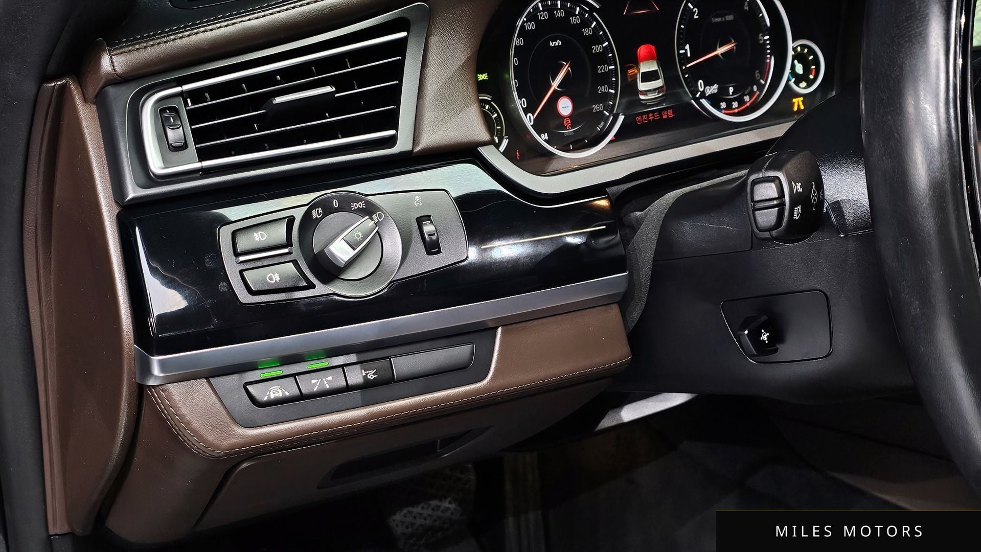 BMW 7 Series (F01) 2015 — миниатюра 16
