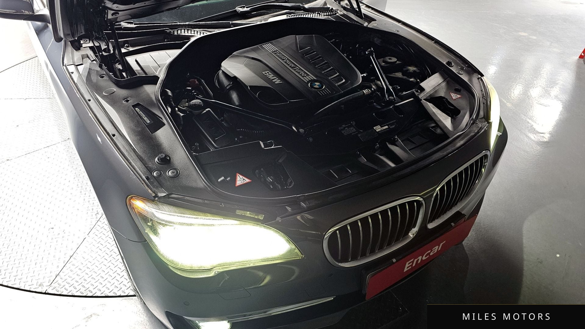 BMW 7 Series (F01) 2015 — миниатюра 20