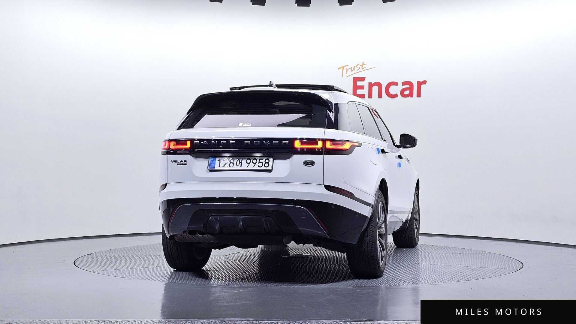 Land Rover Range Rover Velar 2018 — миниатюра 4