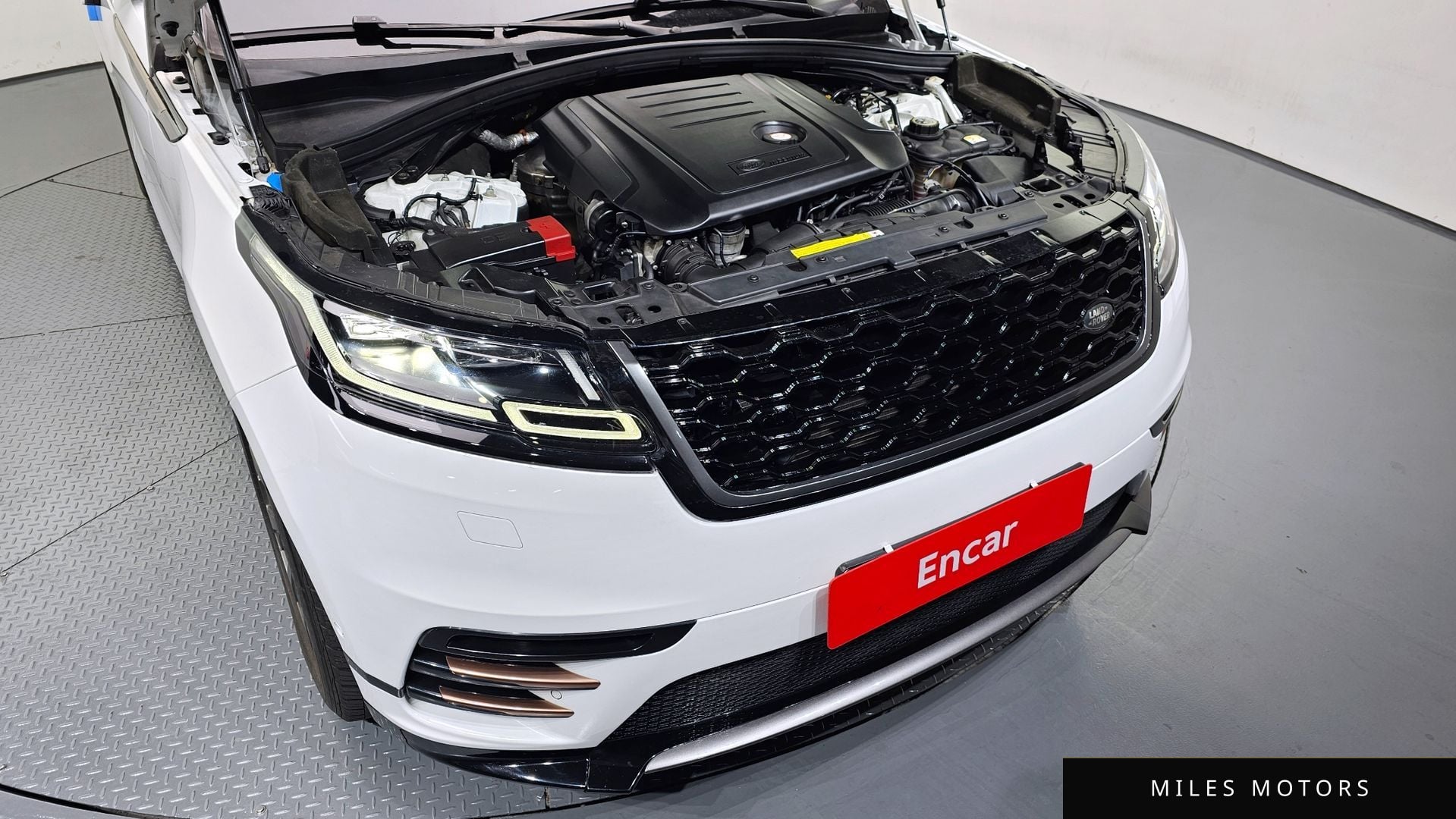 Land Rover Range Rover Velar 2018 — миниатюра 6