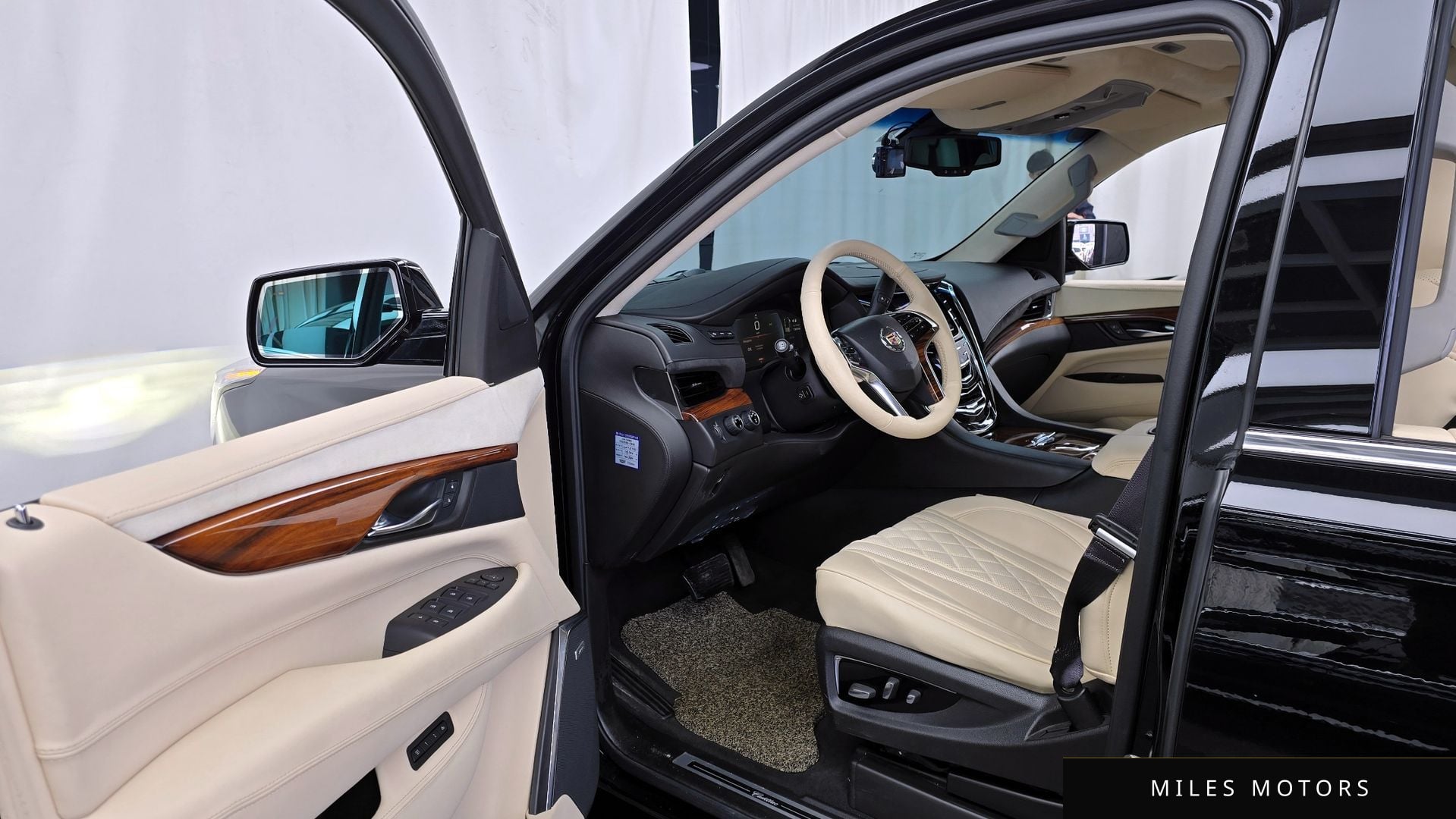 Cadillac Escalade 2015 — миниатюра 10