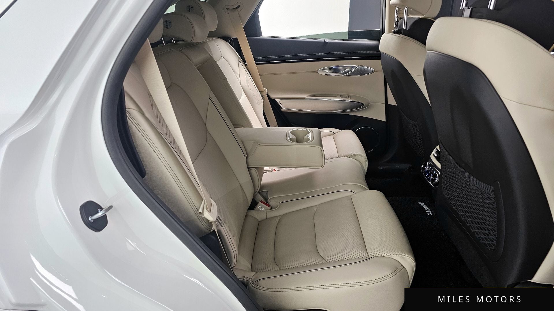 Genesis GV70 2024 — миниатюра 12