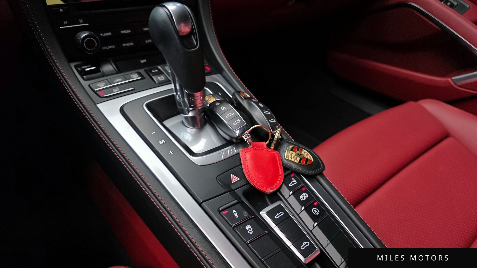 Porsche 718 박스터 2024 — миниатюра 9