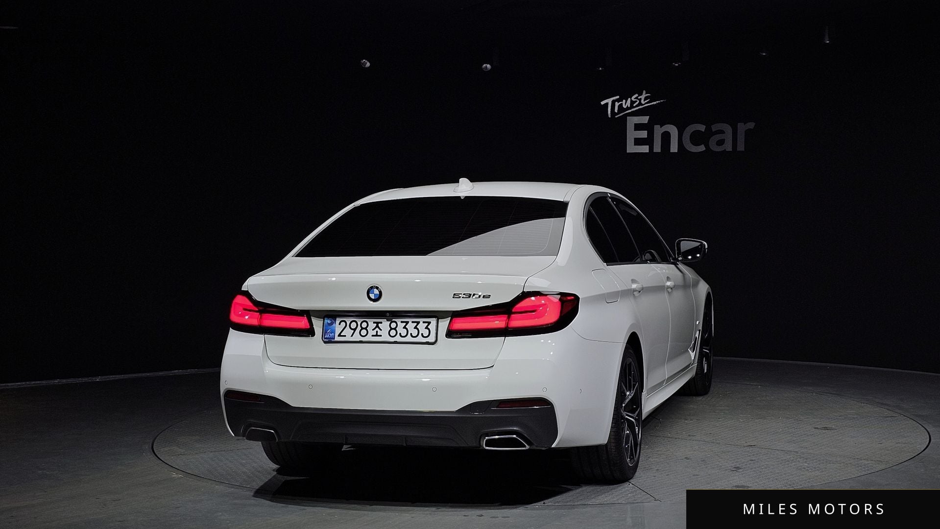 BMW 5 Series (G30) 2021 — миниатюра 4
